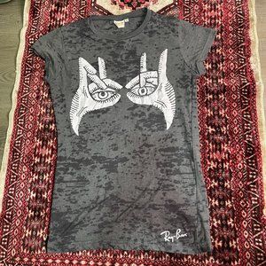 Ray-Ban Burn Out Graphic Tee Size Medium